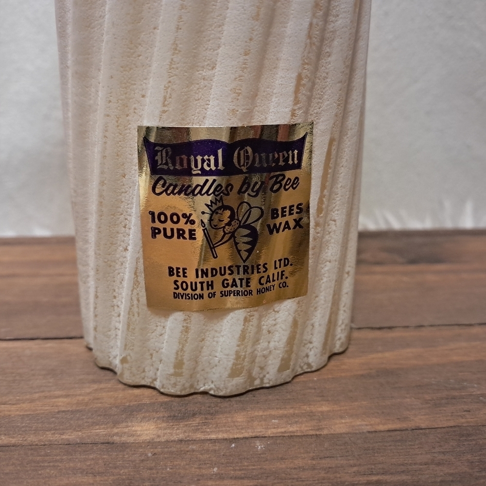 14" Tall Royal Queen Beeswax Pillar Candle NWT - Picture 4 of 4
